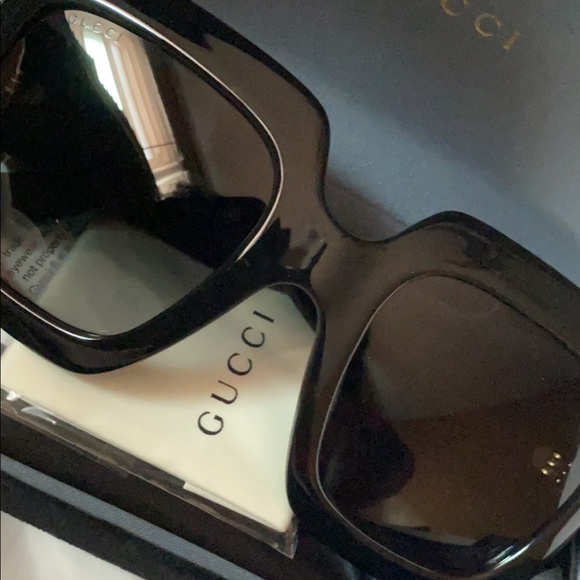 GUCCI EYEWEAR - Picture 1 of 4